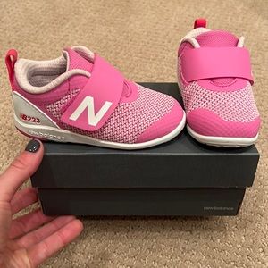 New Balance kids sneakers size 6 pink